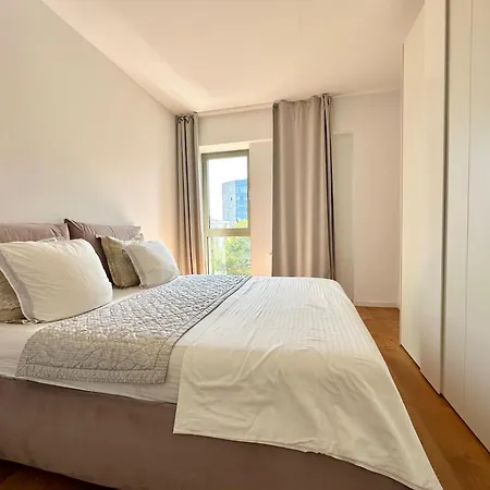 Herastrau Aviatiei Park Апартаменты *