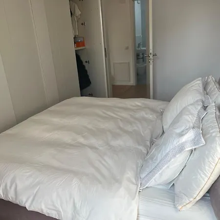 Herastrau Aviatiei Park בוקרשט